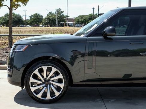 New 2026 Land Rover Range Rover SE AWD/4WD image 13