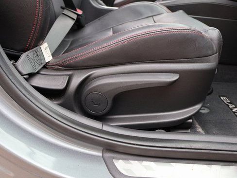 Used 2018 Hyundai Elantra Sport w/ Sport Premium Package 03 FWD image 9