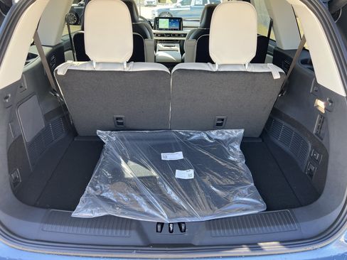 New 2026 Lincoln Aviator Reserve w/ Luxury Package image 30