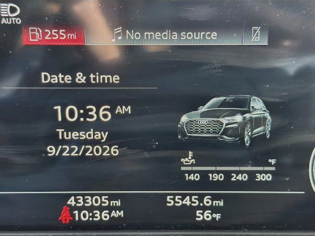 Used 2022 Audi Q5 2.0T Premium Plus w/ Premium Plus Package AWD/4WD image 9