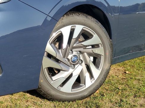 Certified 2025 Subaru Legacy Limited AWD/4WD image 5