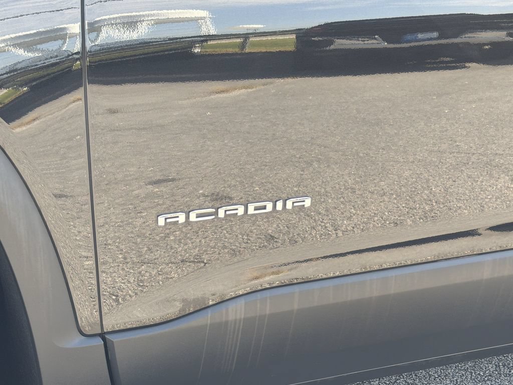 Used 2023 GMC Acadia SLE FWD image 28