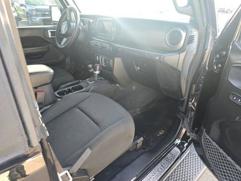 Used 2023 Jeep Wrangler Sport AWD/4WD image 35
