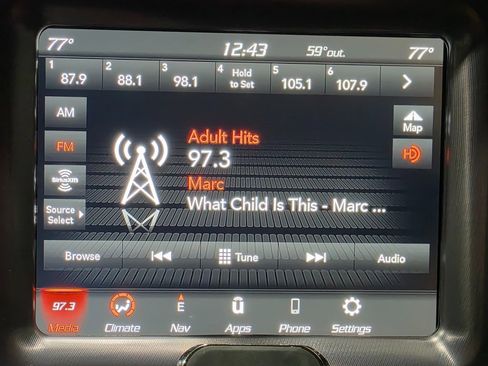 Used 2018 Dodge Challenger R/T Scat Pack image 3