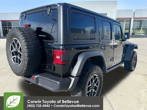 Used 2024 Jeep Wrangler Unlimited Rubicon AWD/4WD image 5