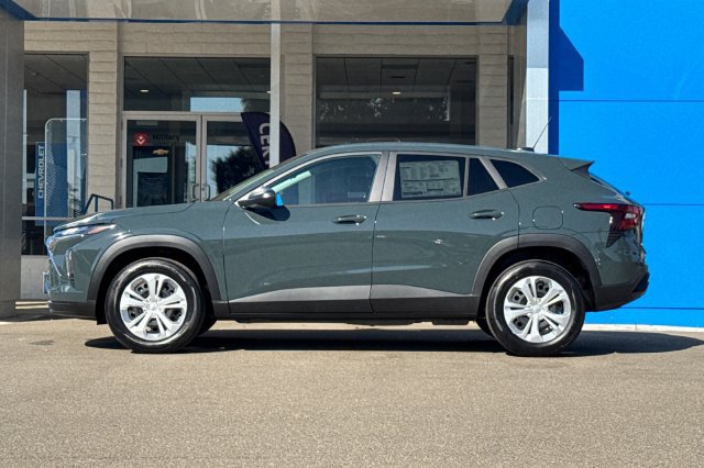 New 2026 Chevrolet Trax LS w/ Driver Confidence Package FWD image 12