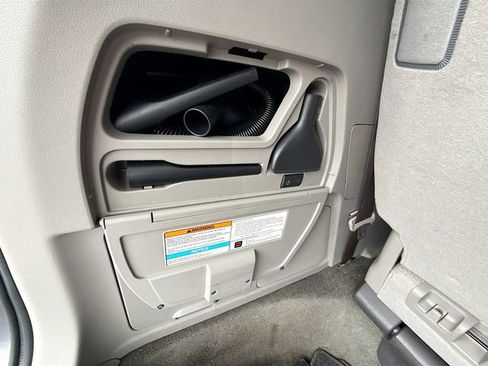 Used 2016 Honda Odyssey SE image 27