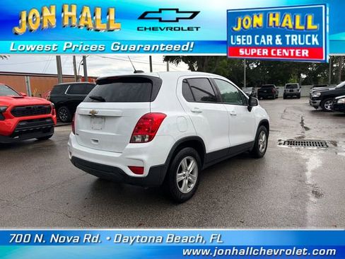 Used 2020 Chevrolet Trax LS w/ Tint and Cruise Package FWD image 3