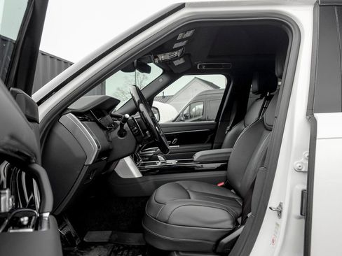New 2026 Land Rover Range Rover SE AWD/4WD image 9