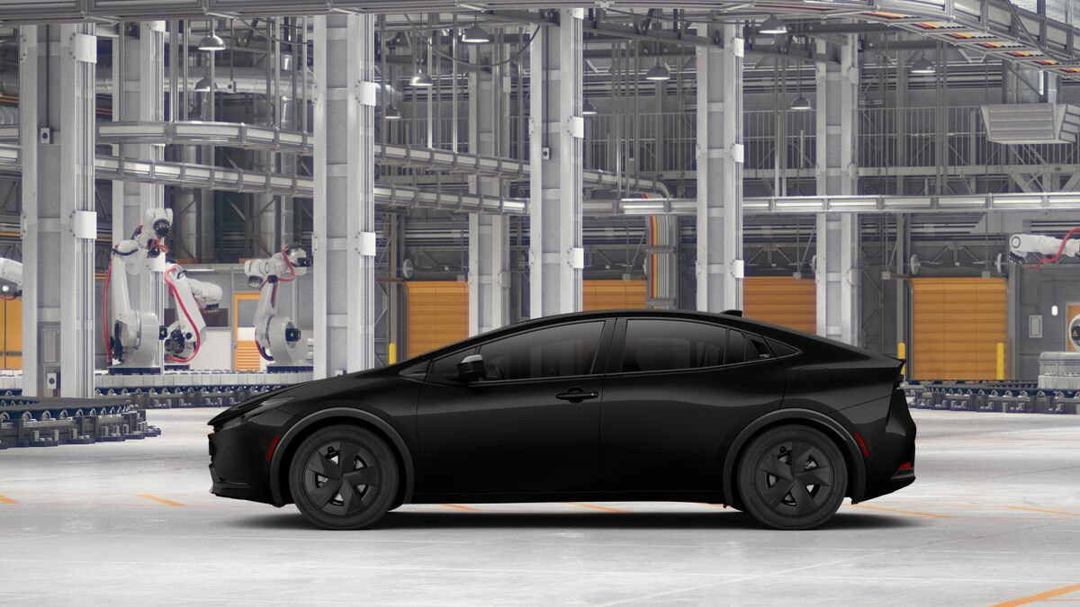 New 2027 Toyota Prius Plug-In Hybrid FWD image 4