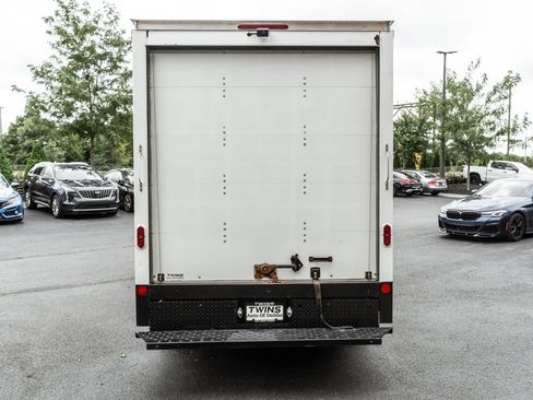 Used 2022 Ford Transit 350 DRW RWD image 24