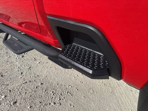 Used 2020 Chevrolet Silverado 2500 Custom w/ Custom Value Package image 9