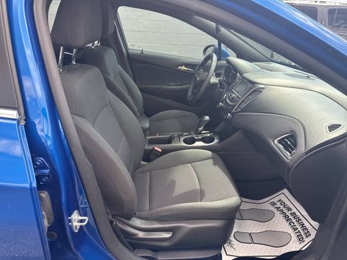 Used 2016 Chevrolet Cruze LT w/ Convenience Package FWD image 23