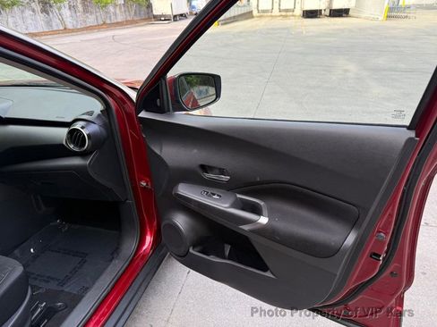 Used 2021 Nissan Kicks SV image 10