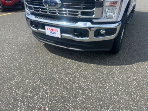 New 2026 Ford F350 XLT w/ FX4 Off-Road Package AWD/4WD image 27