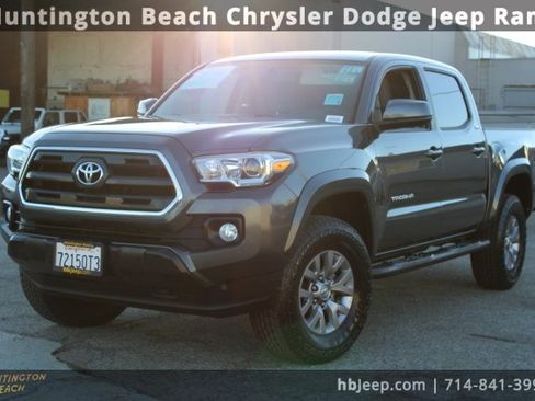 Used 2017 Toyota Tacoma SR5 image 12