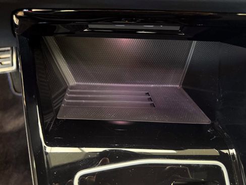 Used 2025 Volkswagen Golf R Black Edition image 49