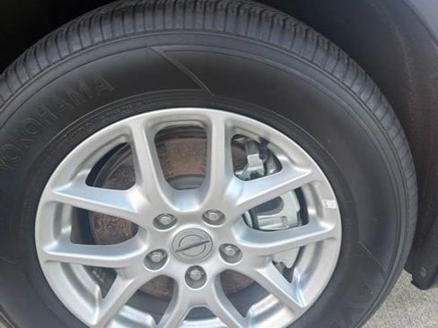 Used 2025 Chrysler Pacifica Select FWD image 10