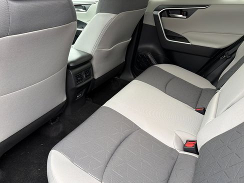 New 2025 Toyota RAV4 XLE w/ Convenience Package image 10