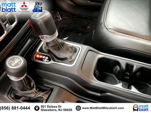 Used 2022 Jeep Wrangler Unlimited Sahara image 18