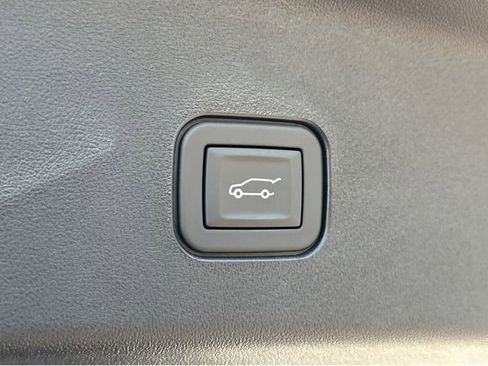 New 2026 Cadillac Vistiq Luxury image 13