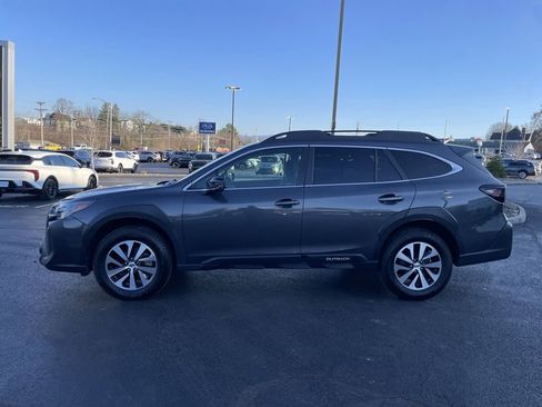 Certified 2024 Subaru Outback Premium image 3