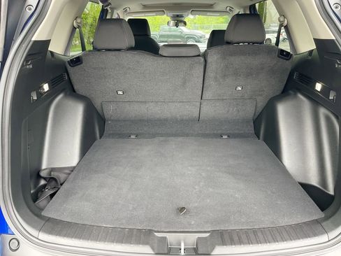 Used 2025 Honda CR-V EX image 16