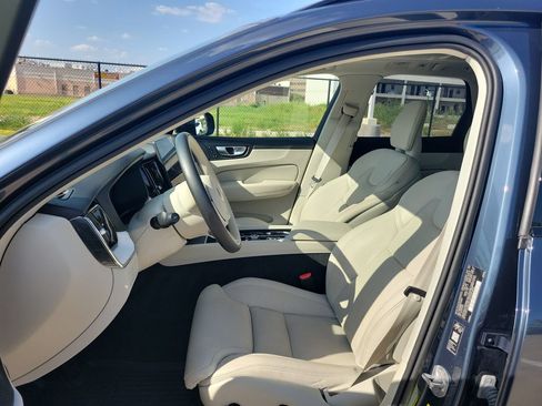 Used 2026 Volvo XC60 B5 Ultra AWD/4WD image 19
