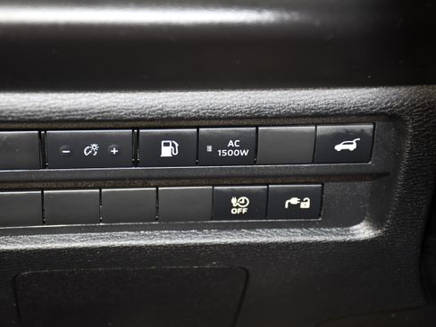 Used 2024 Mitsubishi Outlander SEL AWD/4WD image 35