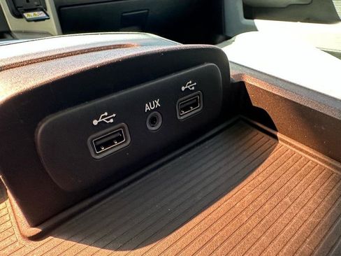 Used 2019 RAM 1500 Big Horn image 30