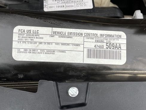 Used 2016 Dodge Grand Caravan SXT w/ Rear Park Assist Package image 27