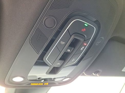 Used 2021 Audi Q7 3.0T Prestige image 19