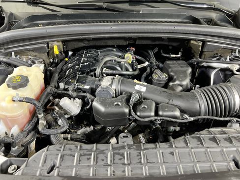 Used 2022 Jeep Grand Cherokee Limited image 28