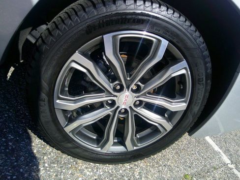 Used 2020 GMC Terrain Denali w/ Denali Premium Package AWD/4WD image 29