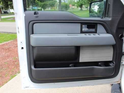 Used 2014 Ford F150 XLT w/ Trailer Tow Package AWD/4WD image 12