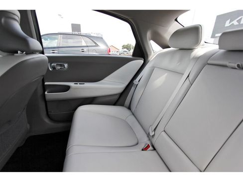 Used 2023 Hyundai Ioniq 6 Limited RWD image 12