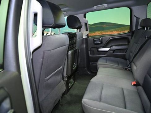 Used 2018 Chevrolet Silverado 1500 LT w/ LT Eassist Package image 48