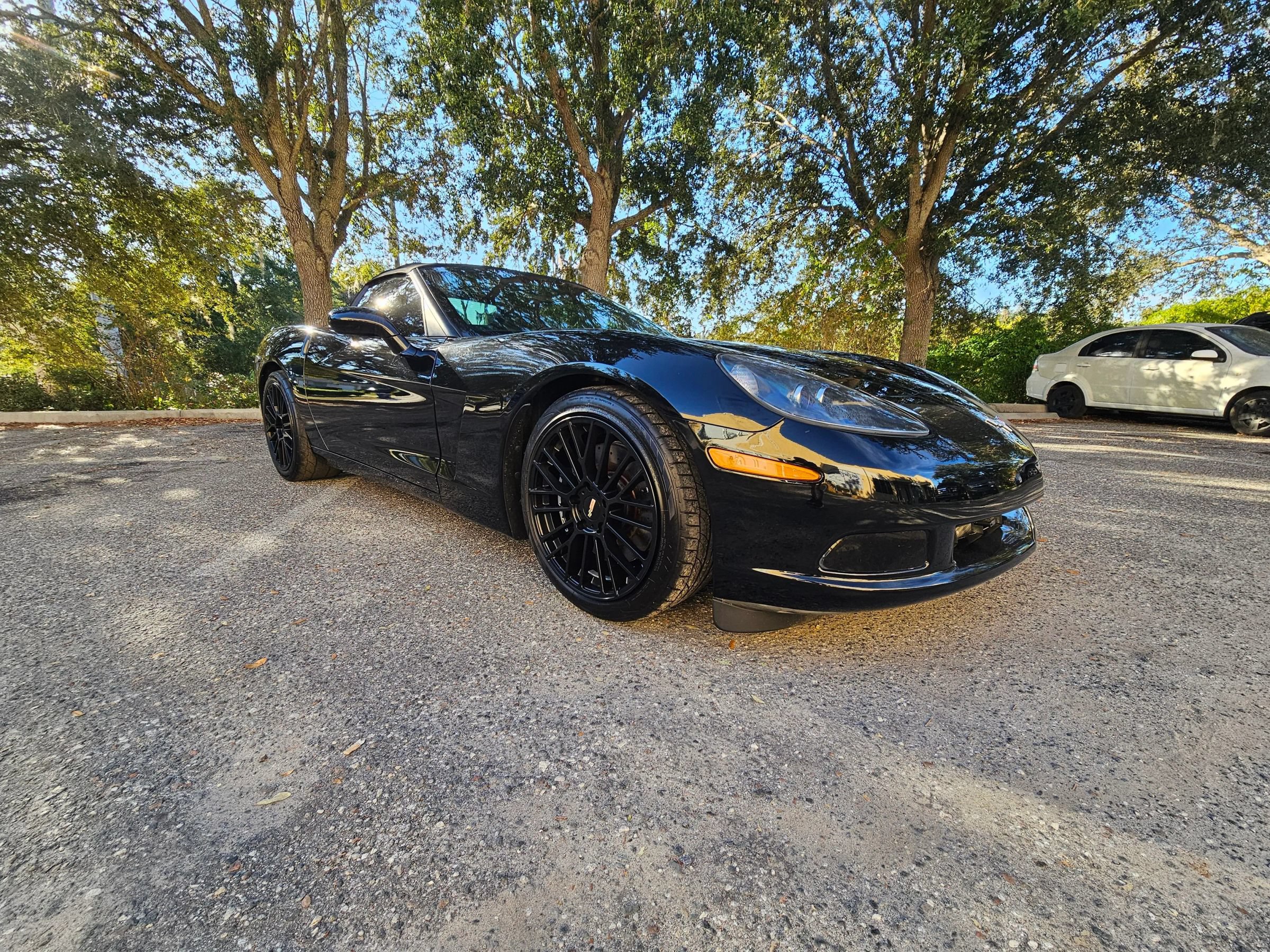 Used 2013 Chevrolet Corvette Coupe w/ 2LT Preferred Equipment Group RWD image 16