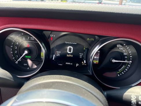 Used 2023 Jeep Wrangler Unlimited Rubicon 4xe AWD/4WD image 19