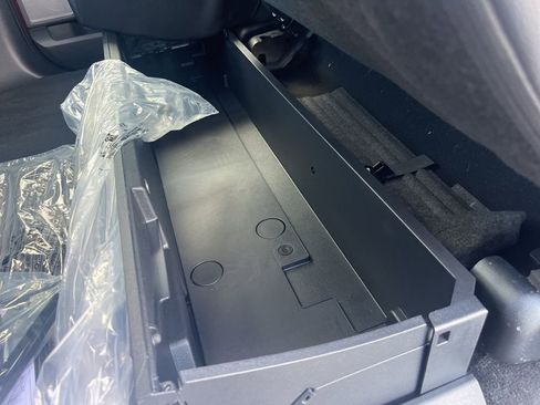 New 2025 Ford F250 Lariat w/ Lariat Ultimate Package image 14