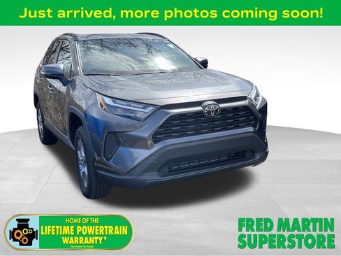 Used 2022 Toyota RAV4 XLE w/ Convenience Package image 1