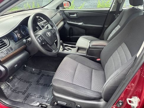 Used 2016 Toyota Camry LE FWD image 27