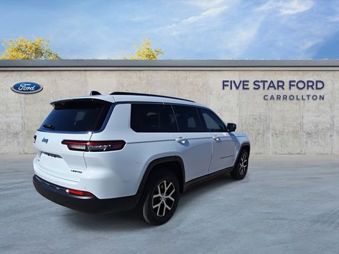 Used 2023 Jeep Grand Cherokee L Limited w/ Luxury Tech Group II image 8