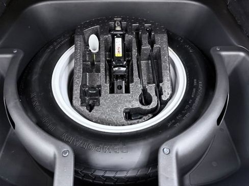 Used 2016 Jeep Grand Cherokee Laredo RWD image 15