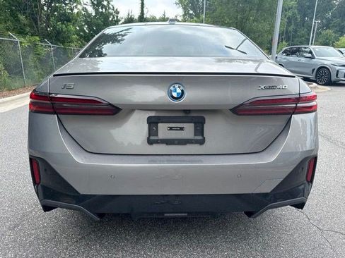 Used 2026 BMW i5 eDrive40 w/ M Sport Package AWD/4WD image 6