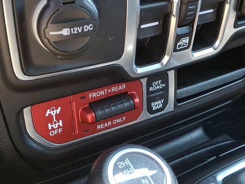 Used 2021 Jeep Wrangler Unlimited Rubicon w/ LED Lighting Group AWD/4WD image 30