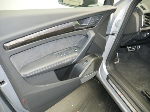 Certified 2023 Audi SQ5 Prestige w/ Prestige Package AWD/4WD image 5