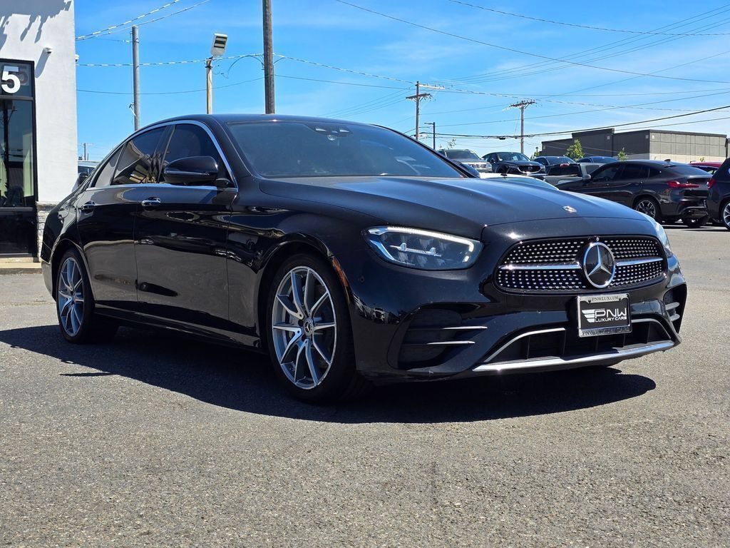 Used 2022 Mercedes-Benz E 350 Sedan w/ Driver Assistance Package image 4