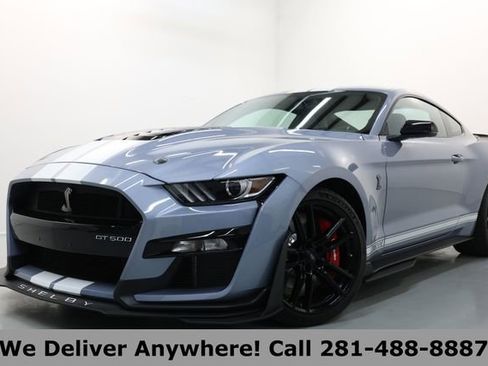 Used 2022 Ford Mustang Shelby GT500 w/ Technology Package image 3