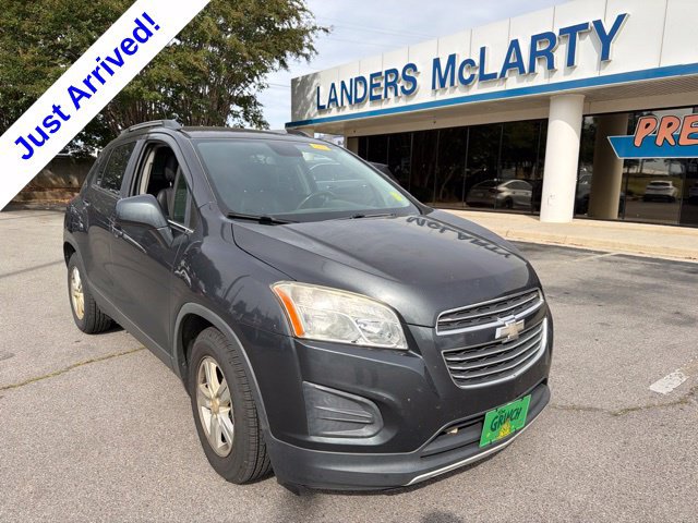 Used 2016 Chevrolet Trax LT w/ LT Convenience Package FWD image 1
